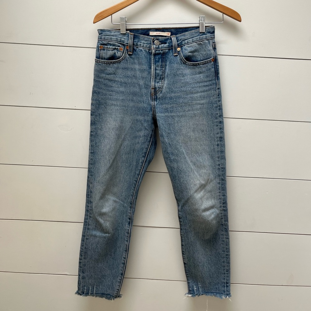 Levi’s wedgie jeans